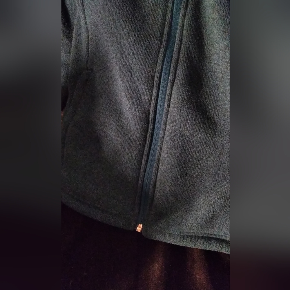 Green Northface sweater small